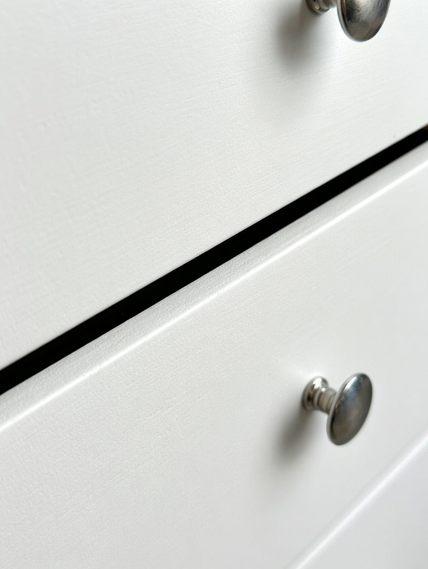 Modern White 5-Drawer Dresser š¤